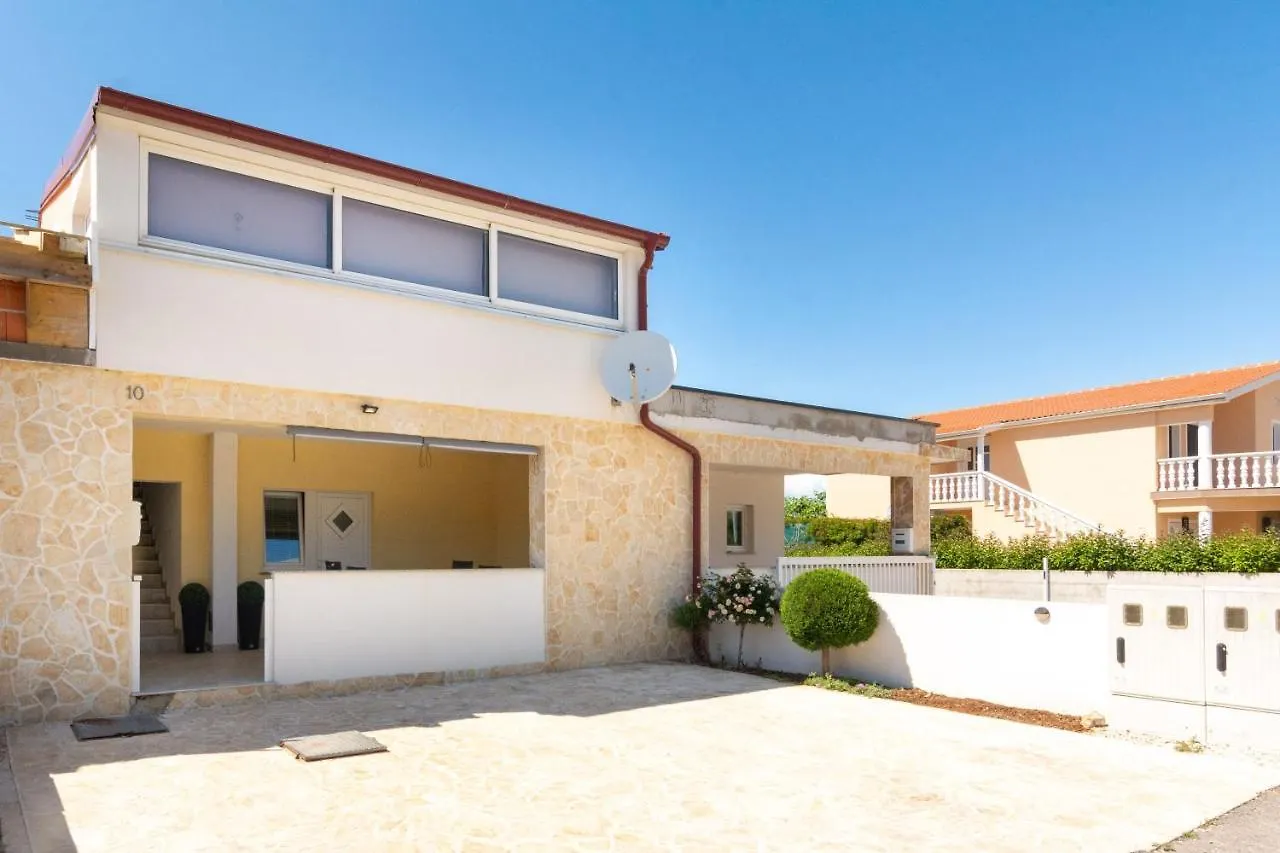 Apartments With A Parking Space Vir - Kozjak, Vir - 21754